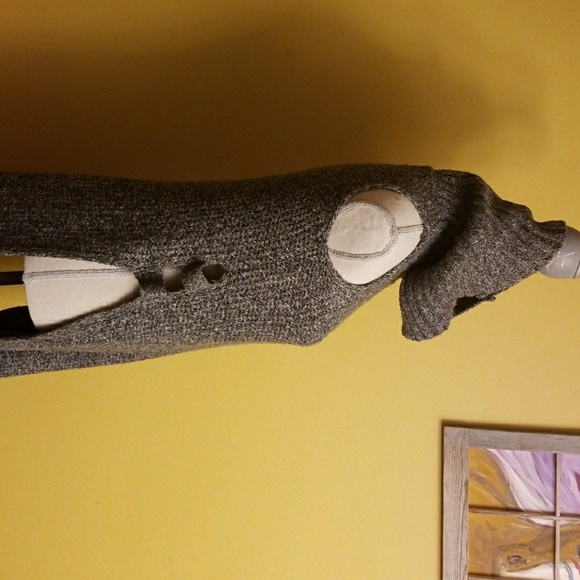 Sweater - Picture 2 of 3